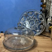 cloche-a-gateaux-et-assiette-cruditer.jpg